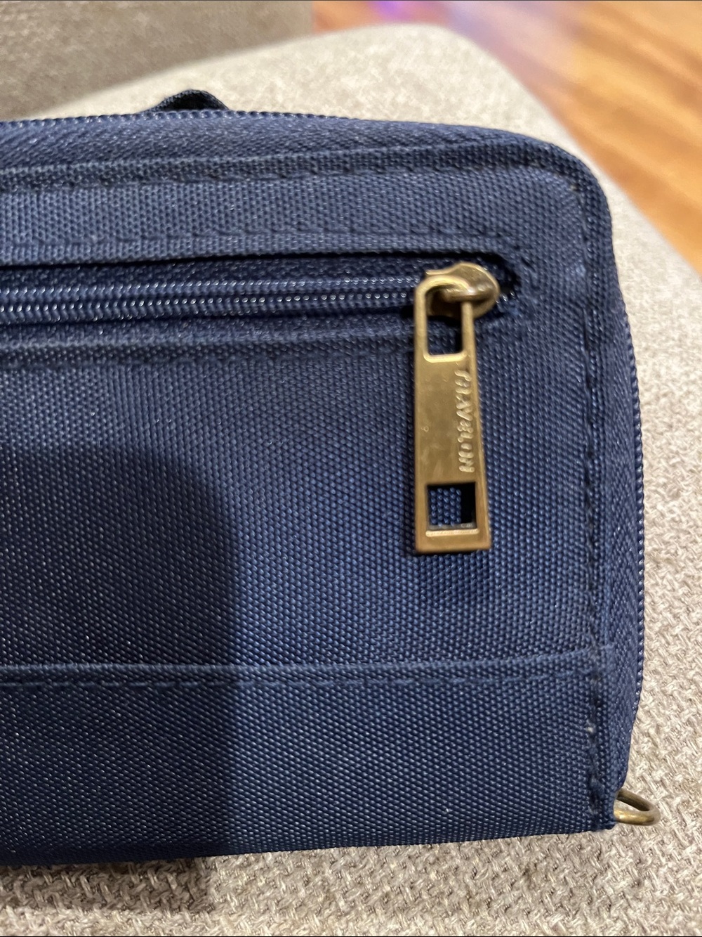 Travelon wristlet - Picture 3 of 6